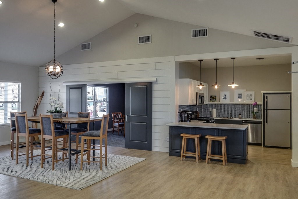 Centennial Crossing At Lenox Place Apartments, 100 Lenox Place